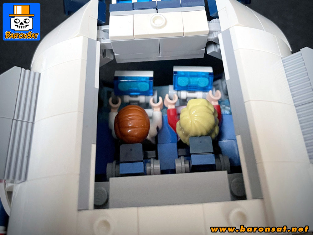 Lego moc Capitaine Flam Cosmolem Top View