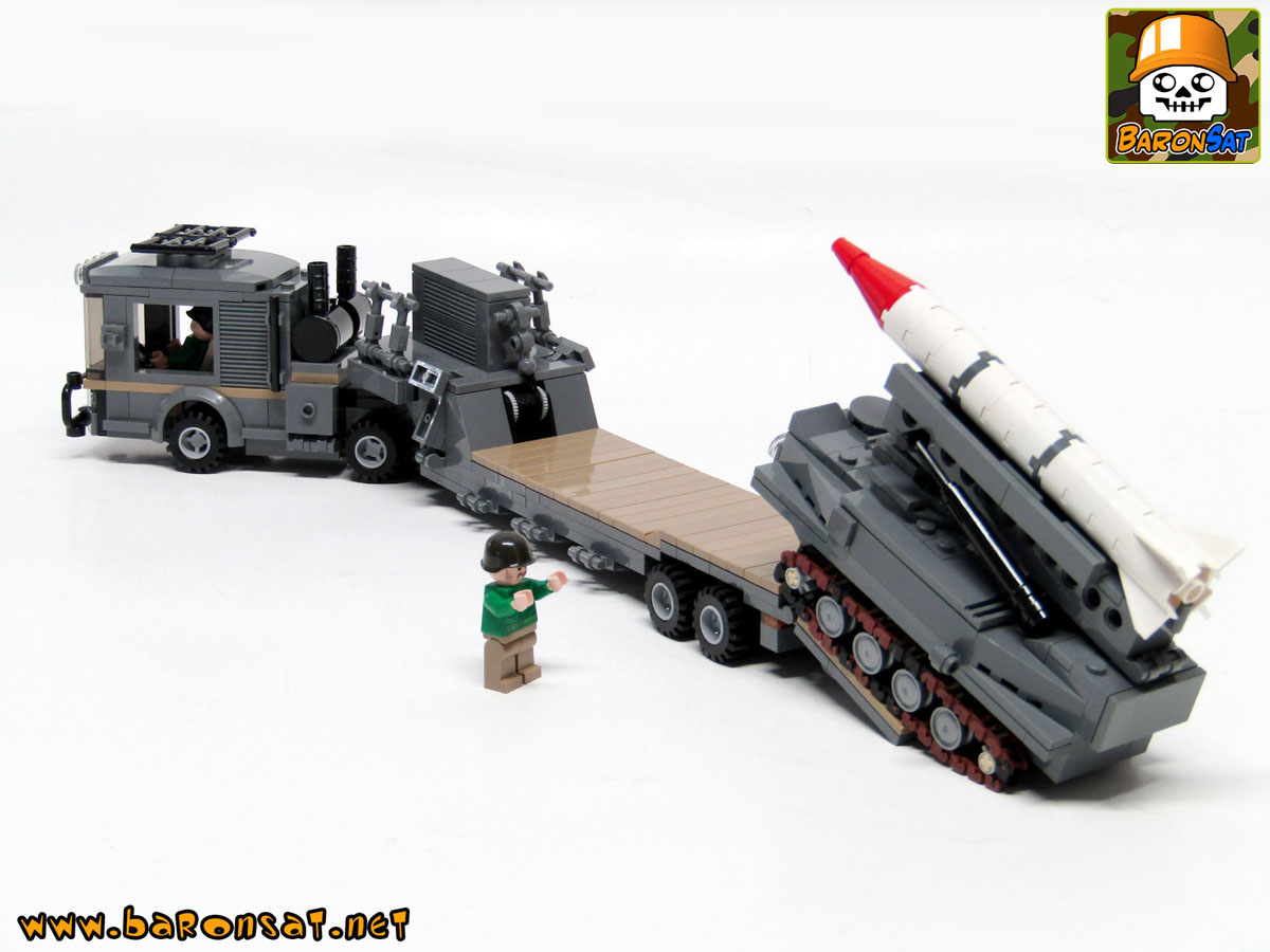 Lego moc Transport & Armored Missile Launcher Climbs Onto Trailer