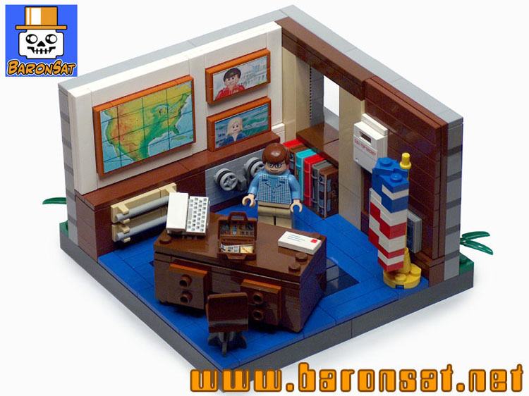 Lego OSI Headquarters model Oscar Goldman reading