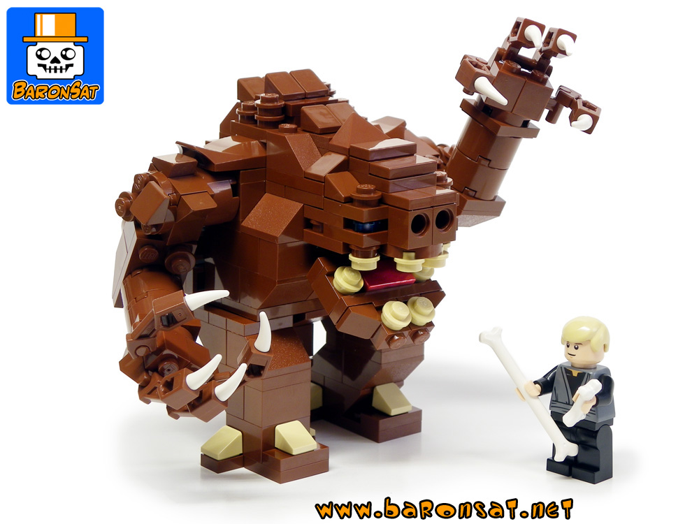 Lego bricks moc Rancor Attacks Luke
