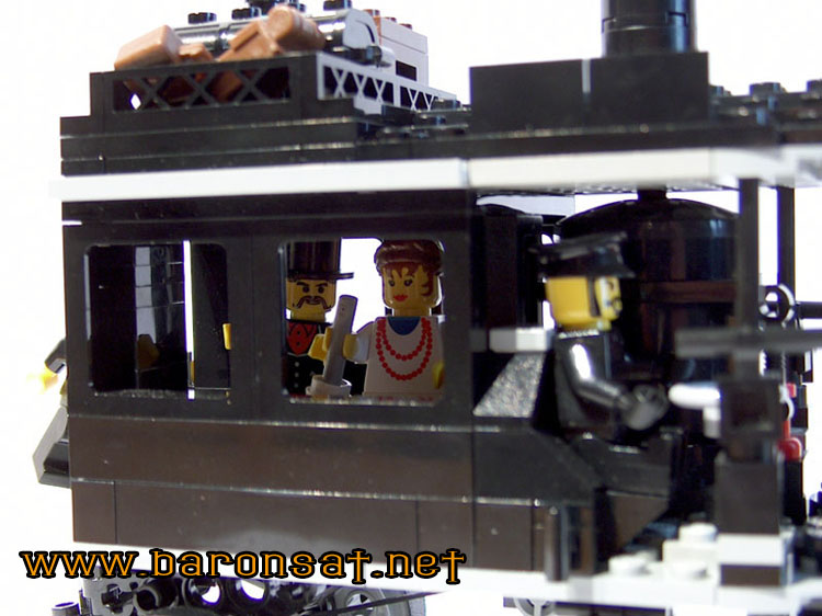 Lego-Steambus-moc-model-front-side