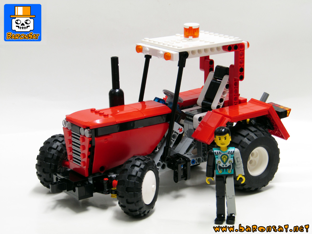 Lego moc Technic Farm Tractor Left View