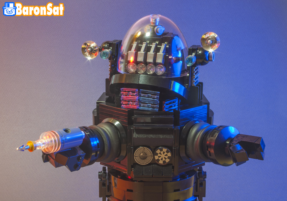 Lego Robby Forbidden Planet head updated Lego Robby Head Updated